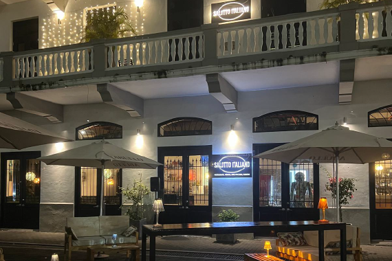 Salotto Italiano Terrace